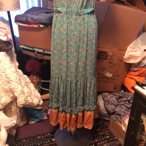 Beautiful Long Women’s Dress with Tassels - Picture 4 of 15